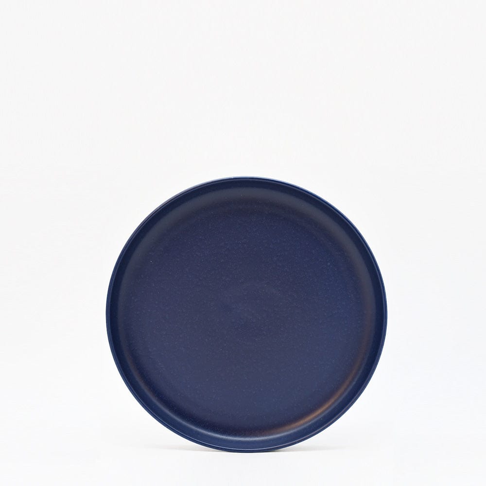 Grande assiette en grès anthracite I Vaisselle portugaise Assiette en grès “Pacifica" - Bleue - 21cm